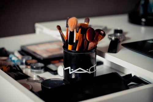 Celebrating success: catching up with professional beauty champion Li Dongxue(For testing)